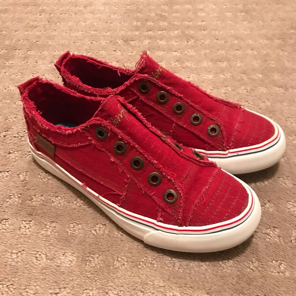 Blowfish slip on sneakers red 6